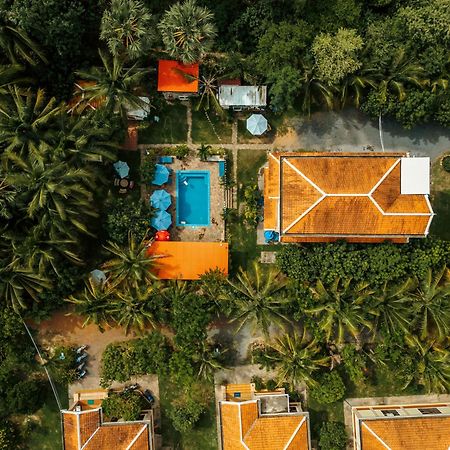Karma Traders Kampot Hostel Εξωτερικό φωτογραφία