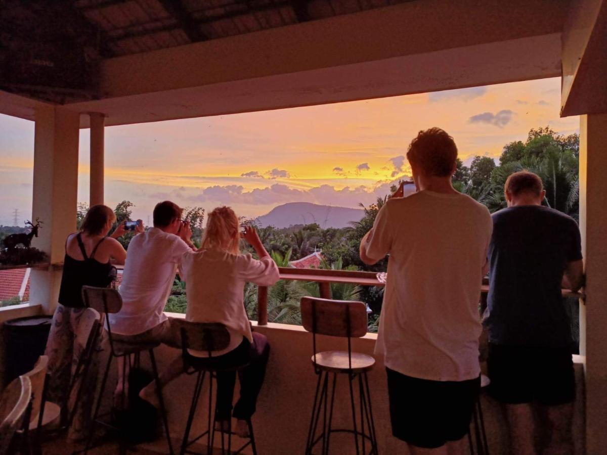Karma Traders Kampot Hostel Εξωτερικό φωτογραφία