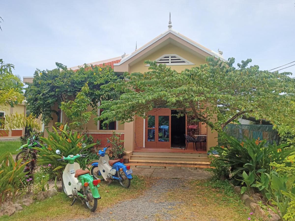 Karma Traders Kampot Hostel Εξωτερικό φωτογραφία