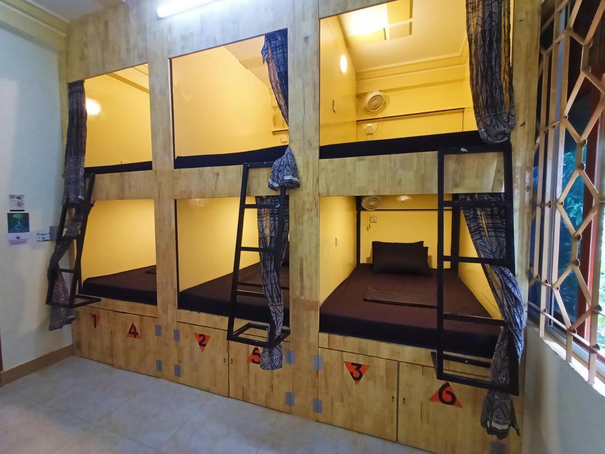 Karma Traders Kampot Hostel Εξωτερικό φωτογραφία