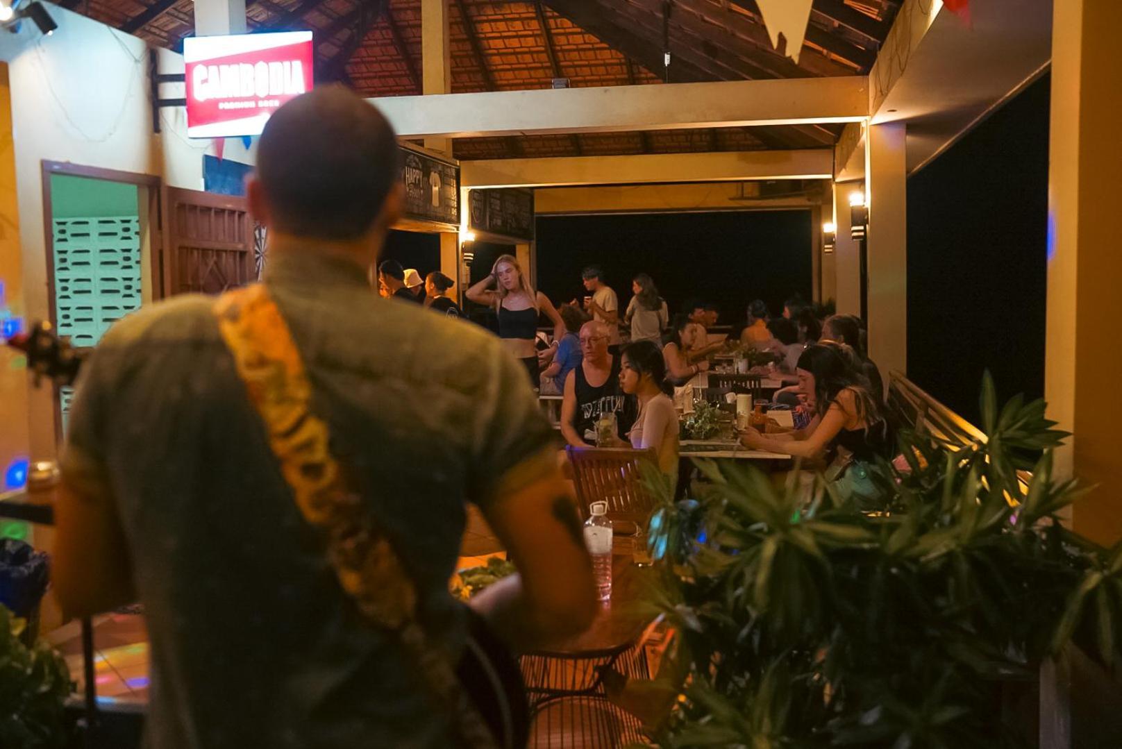 Karma Traders Kampot Hostel Εξωτερικό φωτογραφία