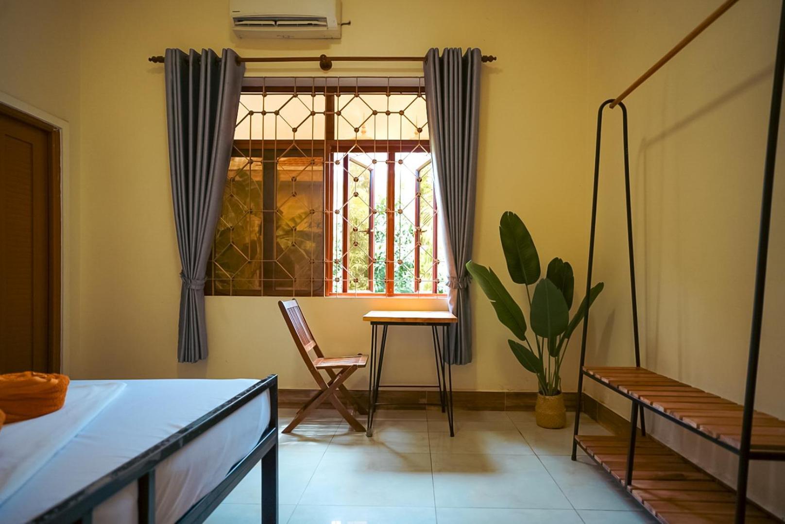 Karma Traders Kampot Hostel Εξωτερικό φωτογραφία