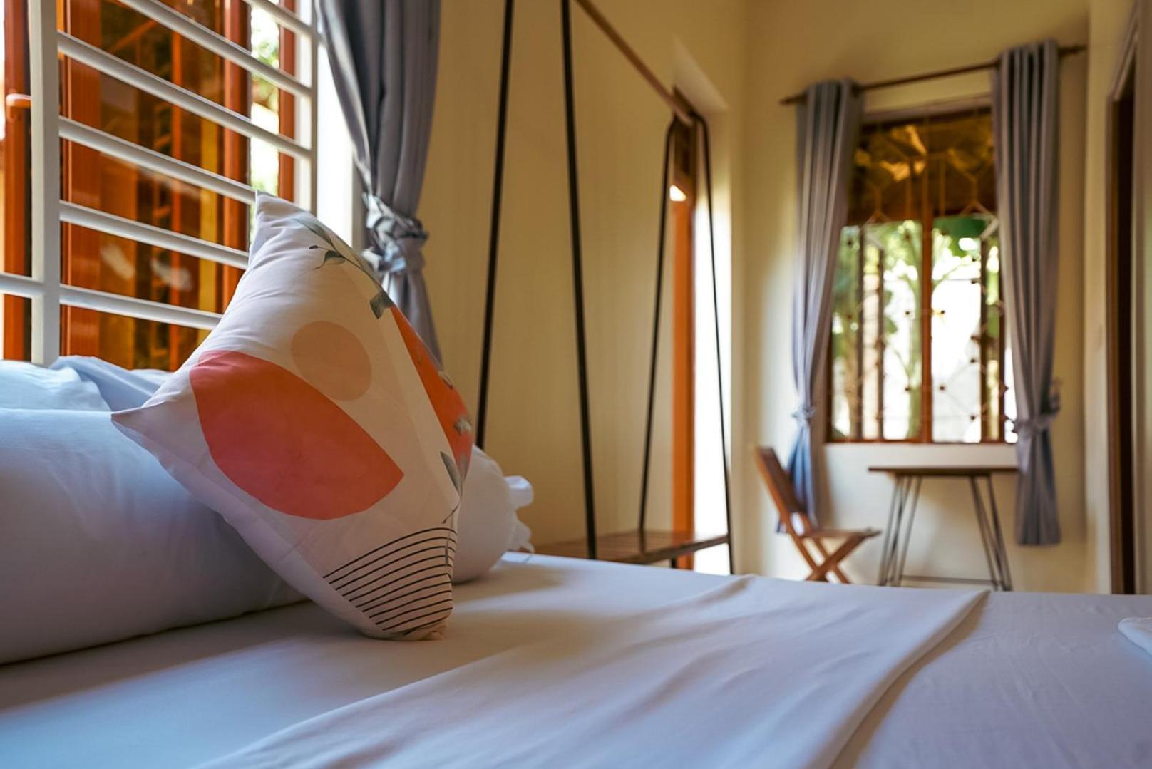 Karma Traders Kampot Hostel Εξωτερικό φωτογραφία