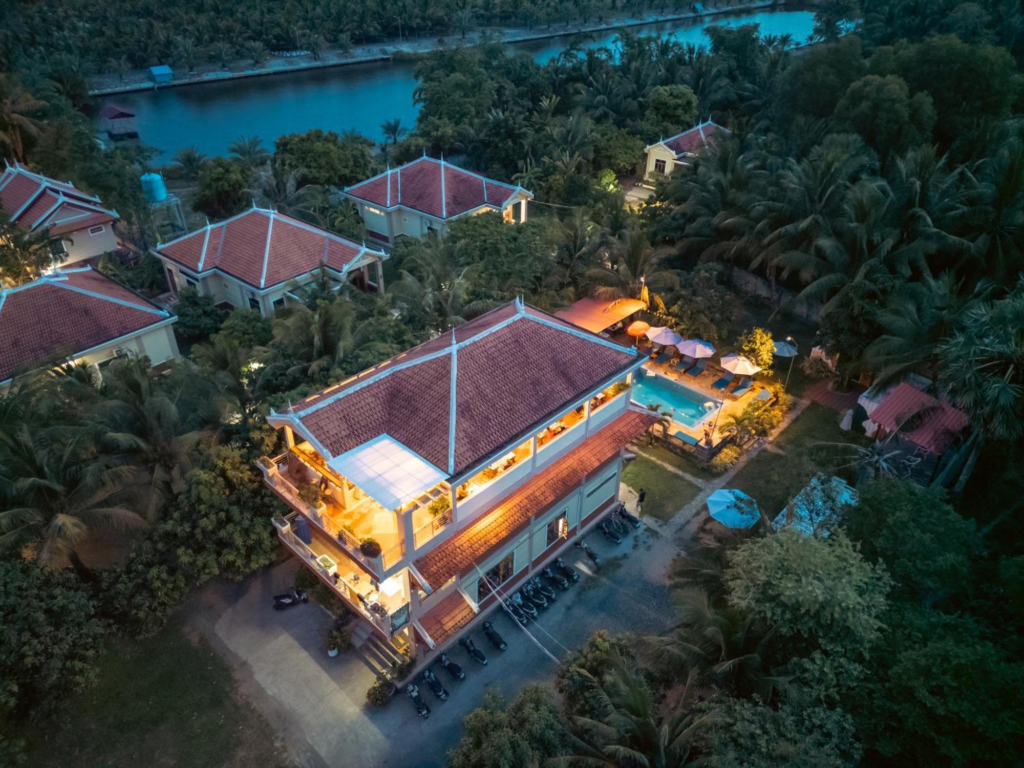 Karma Traders Kampot Hostel Εξωτερικό φωτογραφία