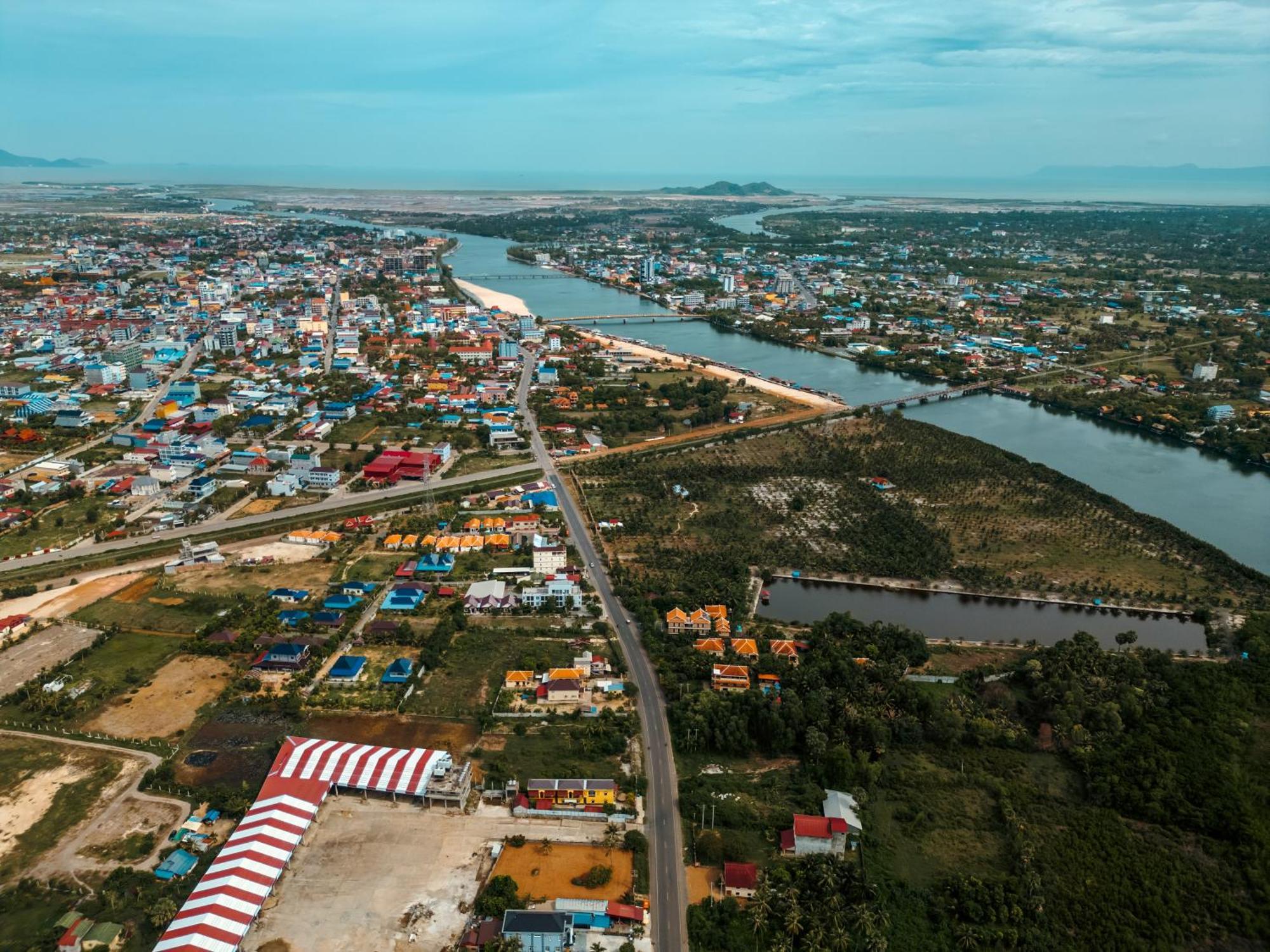 Karma Traders Kampot Hostel Εξωτερικό φωτογραφία