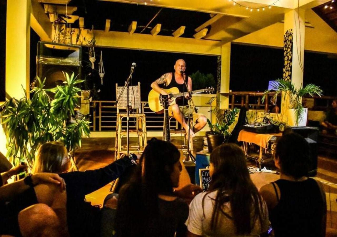 Karma Traders Kampot Hostel Εξωτερικό φωτογραφία